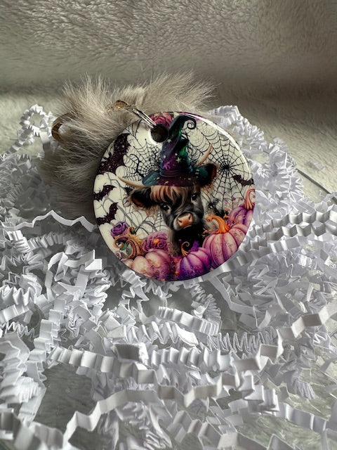Highland Cow Pom Pom Keychain